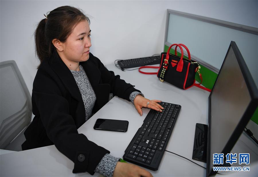 （聚焦復工復產&middot;圖文互動）（1）新疆創(chuàng)業(yè)：回鄉(xiāng)與離鄉(xiāng) 旅游+電商 
