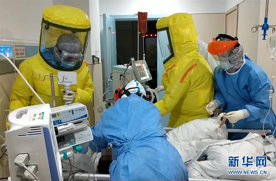 （聚焦疫情防控&middot;圖文互動）（3）團結(jié)起來！我們?nèi)f眾一心！&mdash;&mdash;中國抗疫人民力量的生動實踐