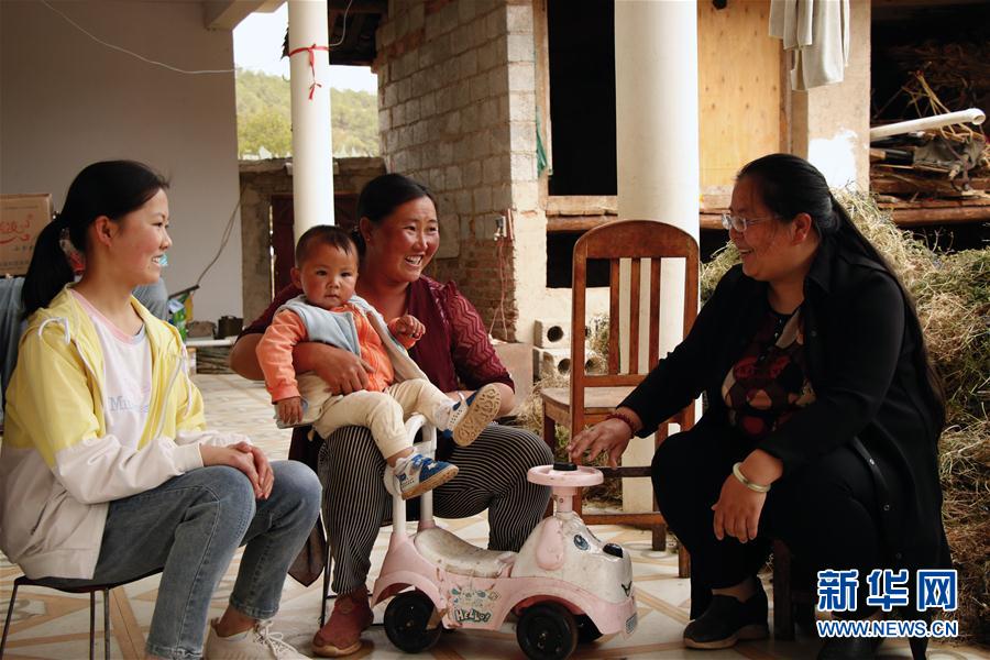 （代表委員履職&middot;圖文互動(dòng)）（2）為百姓健康奔走&mdash;&mdash;全國人大代表胡阿羅履職記