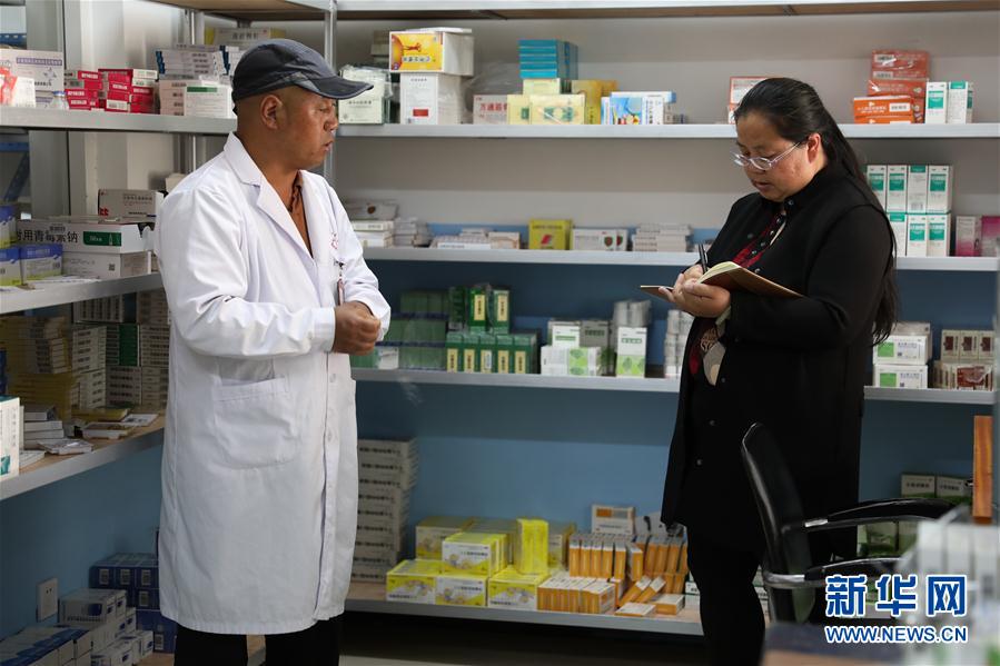 （代表委員履職&middot;圖文互動(dòng)）（7）為百姓健康奔走&mdash;&mdash;全國人大代表胡阿羅履職記