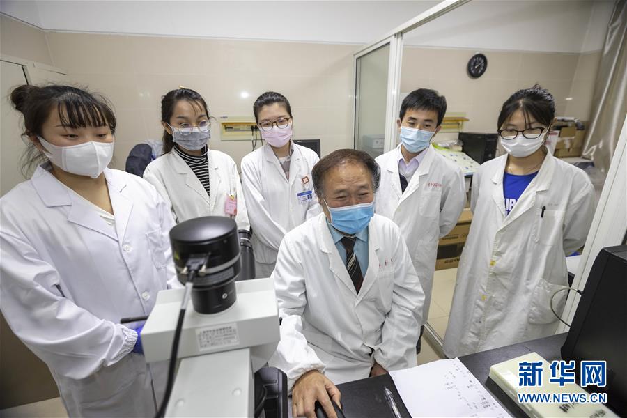 （代表委員履職&middot;圖文互動(dòng)）（1）&ldquo;履職與行醫(yī)，都要精益求精&rdquo;&mdash;&mdash;全國(guó)政協(xié)委員吳煥淦履職記