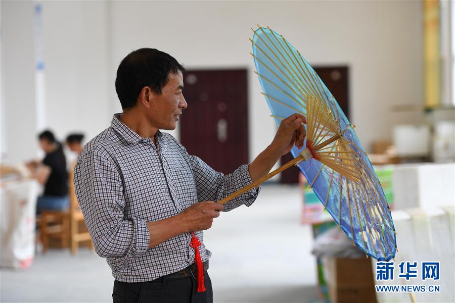 （決戰(zhàn)決勝脫貧攻堅(jiān)&middot;圖文互動）（7）老手藝撐起&ldquo;脫貧傘&rdquo;