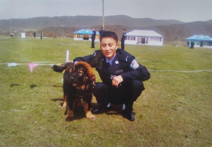 （為了民族復(fù)興&middot;英雄烈士譜&middot;圖文互動）蔡松松：用生命托舉生命