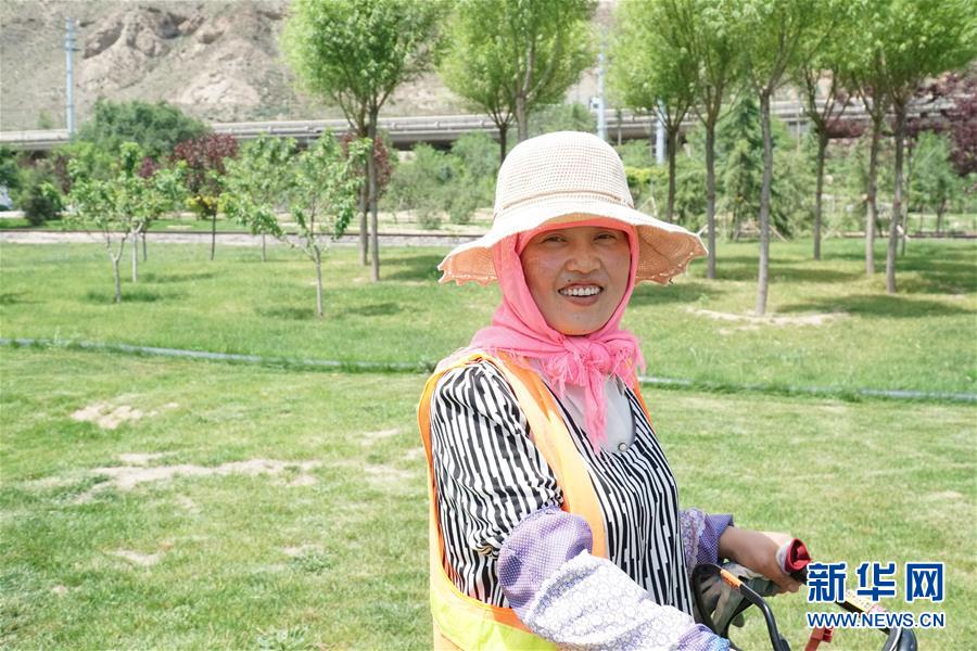 （決戰(zhàn)決勝脫貧攻堅&middot;圖文互動）（4）李三姐有了&ldquo;美&rdquo;差事