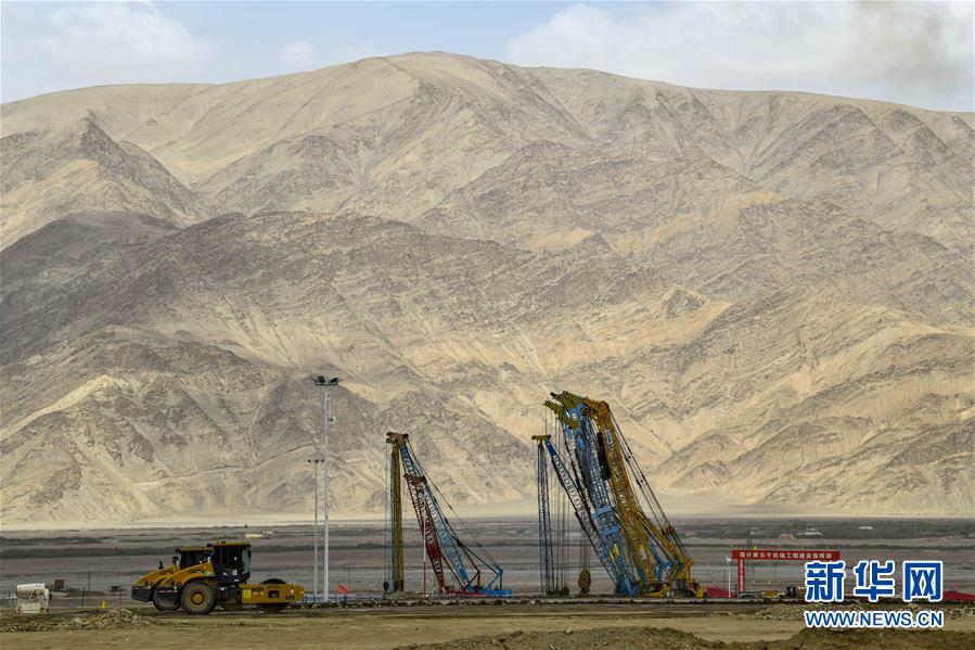 （新華全媒頭條&middot;圖文互動(dòng)）（4）飛吧，&ldquo;帕米爾雄鷹&rdquo;！