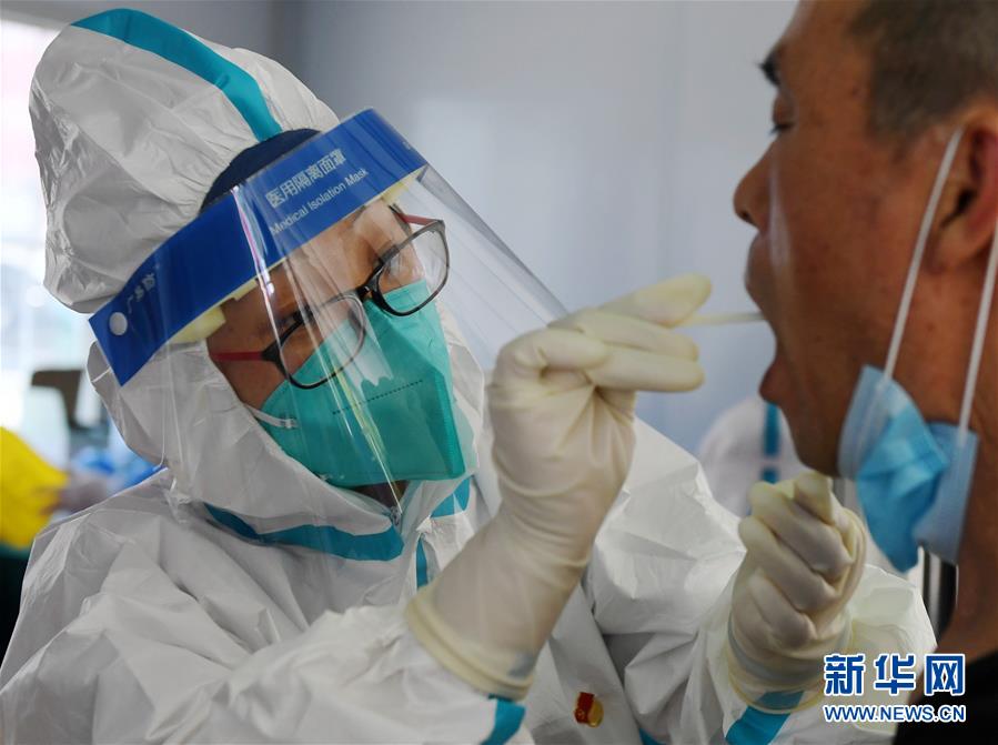 （新華全媒頭條&middot;圖文互動(dòng)）（7）首都再戰(zhàn)&ldquo;疫&rdquo;，難忘40天&mdash;&mdash;寫在北京應(yīng)急響應(yīng)級(jí)別降級(jí)之際 