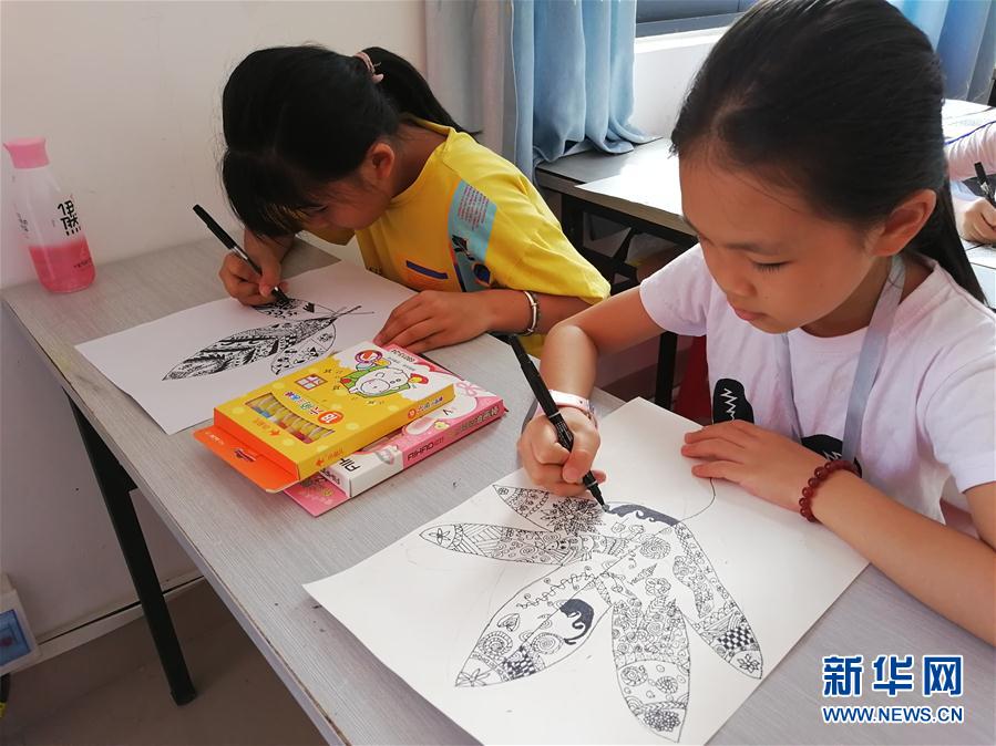 （特別的暑期生活&middot;圖文互動）（1）她們的愿望，在這個假期實現(xiàn)&mdash;&mdash;廣西隆安易地扶貧搬遷安置區(qū)暑期見聞