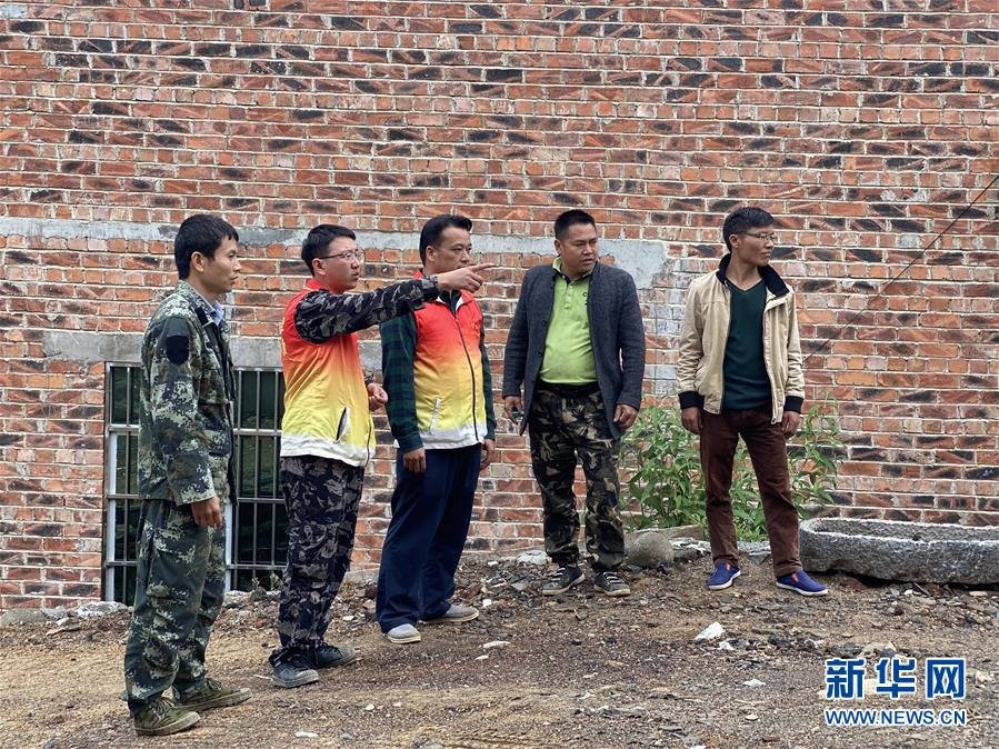 （在習近平新時代中國特色社會主義思想指引下&mdash;&mdash;新時代新作為新篇章&middot;習近平總書記關切事&middot;圖文互動）（5）青春做伴，西部放歌&mdash;&mdash;走近扎根西部建設邊疆的大學生們