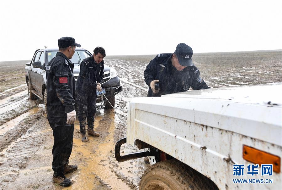 （圖文互動）（4）記者手記：可可西里，&ldquo;挪&rdquo;向&ldquo;藏羚羊大產(chǎn)房&rdquo;的14個半小時