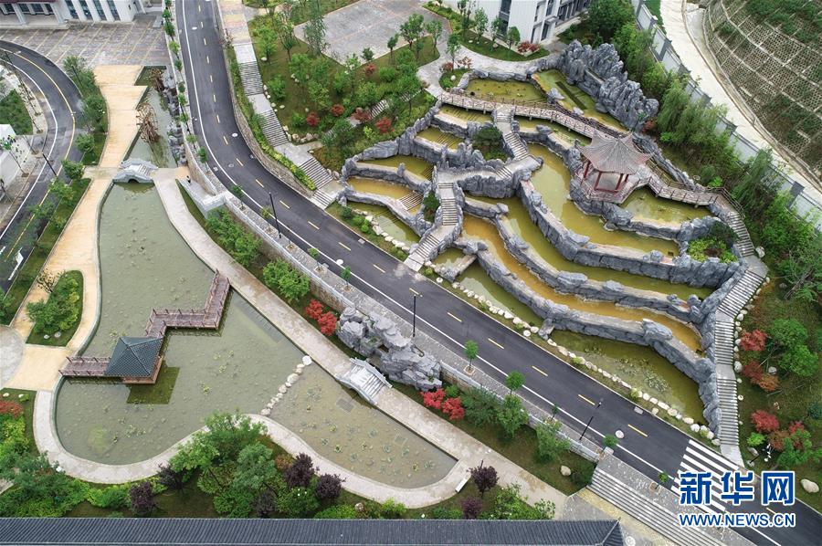 （新華視點(diǎn)&middot;圖文互動(dòng)）（2）學(xué)校建漂亮點(diǎn)本無錯(cuò)，為何這所&ldquo;豪華中學(xué)&rdquo;讓人困惑？