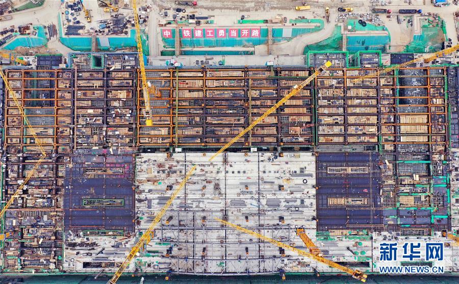 (新華全媒頭條·圖文互動(dòng))(11)“1毫米”之內(nèi)的智慧與引領(lǐng)——寫在智能高鐵京雄城際全線軌道貫通之際