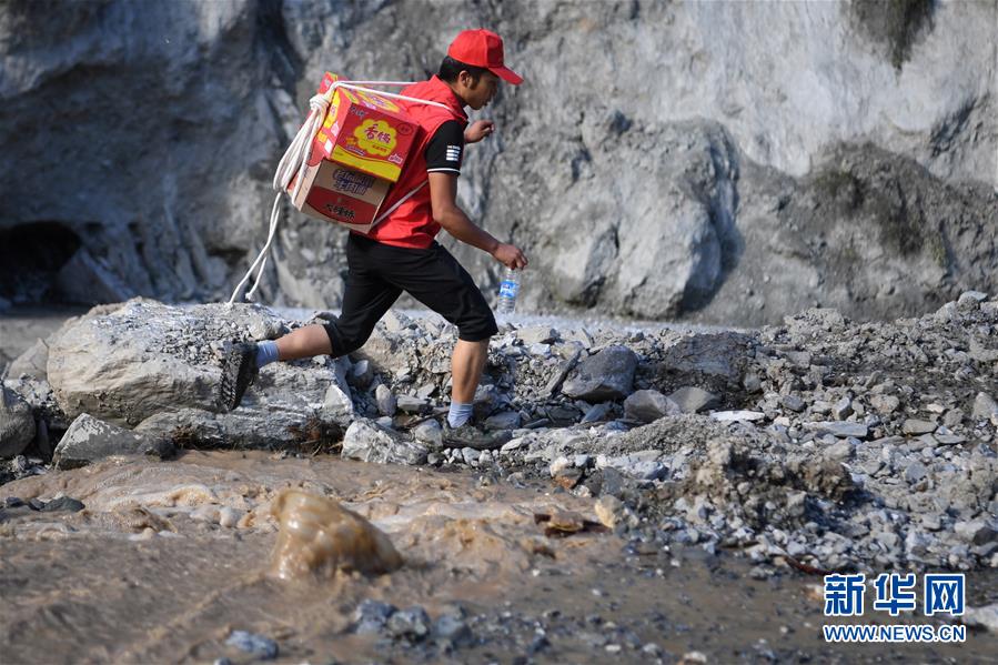 （防汛抗洪&middot;圖文互動）（5）七夕前夜，為莫諾村架起&ldquo;生命之橋&rdquo;