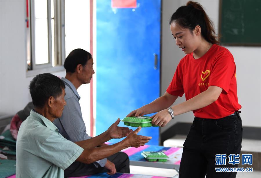 (新華全媒頭條·圖文互動(dòng))(7)“洪線”逆險(xiǎn)守家國——抗洪一線的凡人星光