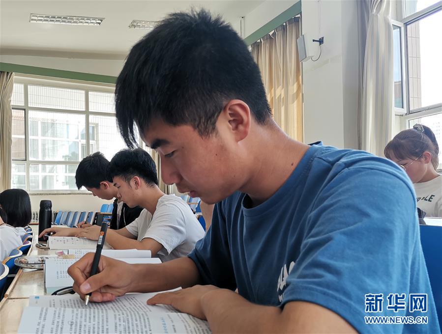 （新華全媒頭條&middot;走向我們的小康生活&middot;決戰(zhàn)決勝脫貧攻堅(jiān)&middot;圖文互動）（13）脫貧的顏色