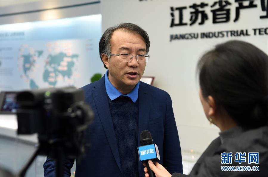 （在習(xí)近平新時(shí)代中國(guó)特色社會(huì)主義思想指引下&mdash;&mdash;新時(shí)代新作為新篇章&middot;習(xí)近平總書記關(guān)切事&middot;圖文互動(dòng)）（5）&ldquo;從0到1&rdquo;的堅(jiān)守與突破：攀登科學(xué)高峰的那些&ldquo;一生一事&rdquo;