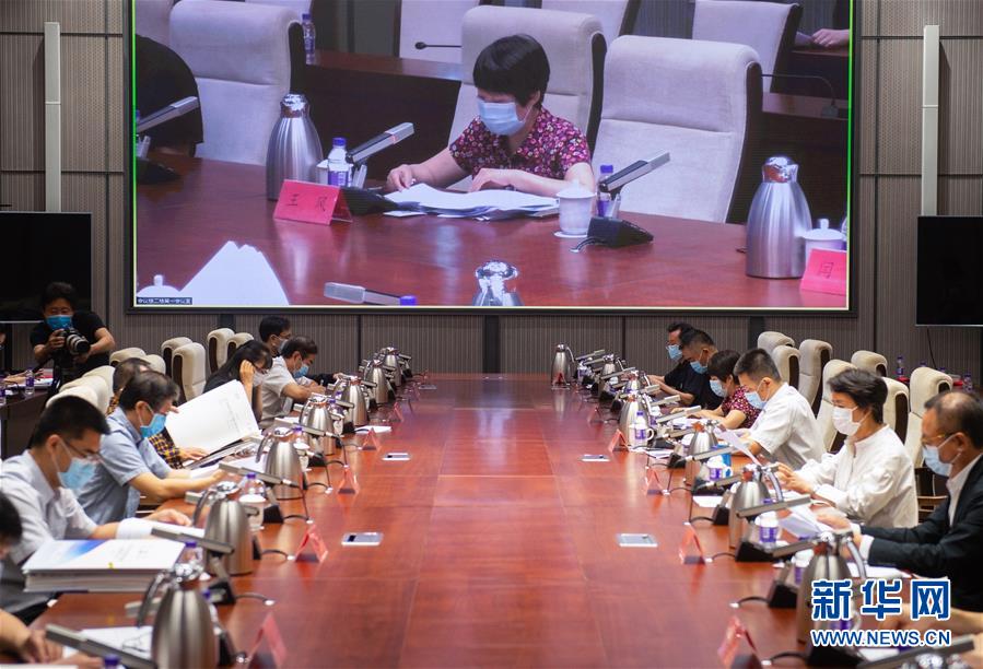 （新華全媒頭條&middot;圖文互動(dòng)）（13）北京初展&ldquo;雙奧&rdquo;之城英姿&mdash;&mdash;寫在北京冬奧會(huì)開幕倒計(jì)時(shí)500天之際