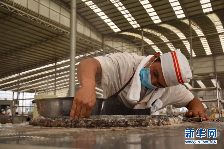 （決戰(zhàn)決勝脫貧攻堅(jiān)&middot;圖文互動(dòng)）（1）家門口的&ldquo;夢(mèng)工廠&rdquo;