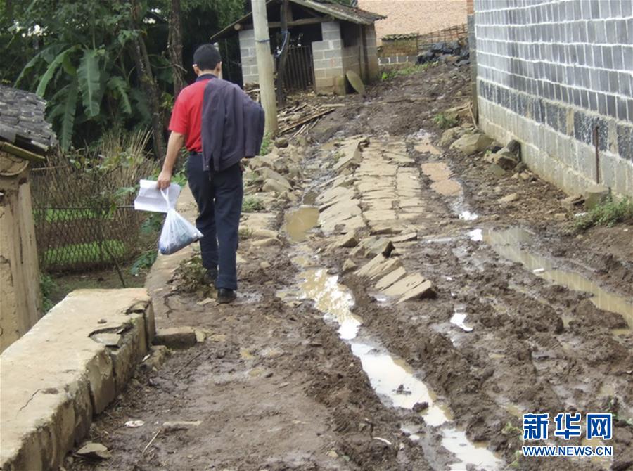 （集中連片特困地區(qū)貧困村調(diào)研行&middot;圖文互動）（2）阿佤人民再唱新歌&mdash;&mdash;云南騰沖市三家村中寨司莫拉佤族村脫貧調(diào)查