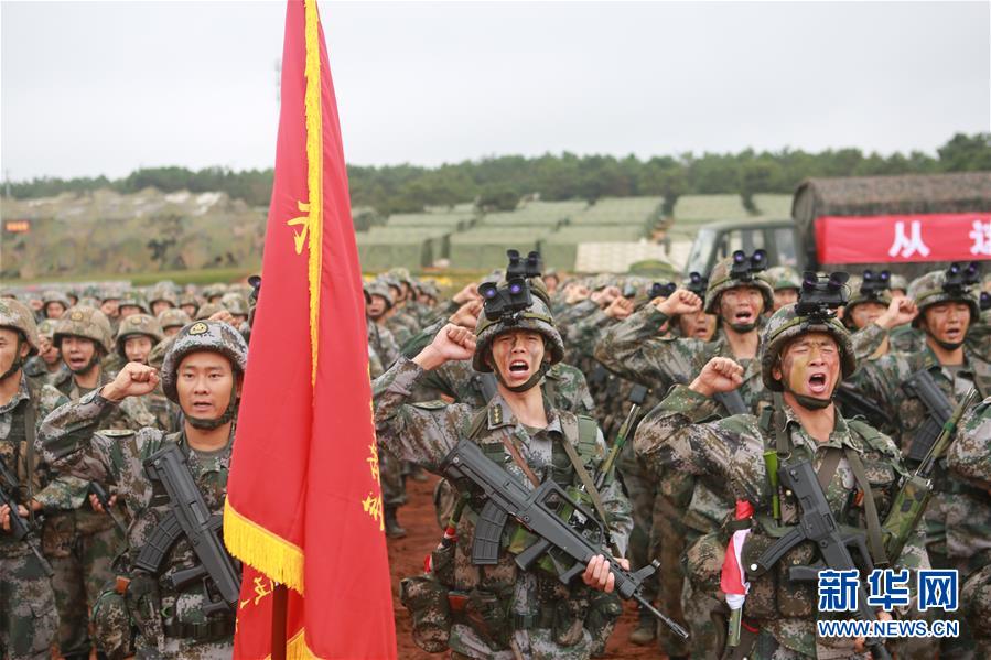 （在習(xí)近平強軍思想指引下&middot;我們在戰(zhàn)位報告&middot;圖文互動）（1）千里移防，鐵心跟黨走&mdash;&mdash;南部戰(zhàn)區(qū)陸軍第75集團軍某紅軍旅政治建軍、練兵備戰(zhàn)記事