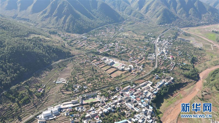 （坐著高鐵看中國(guó)&middot;圖文互動(dòng)）（4）走成昆，感受闖過(guò)禁區(qū)的光影記錄