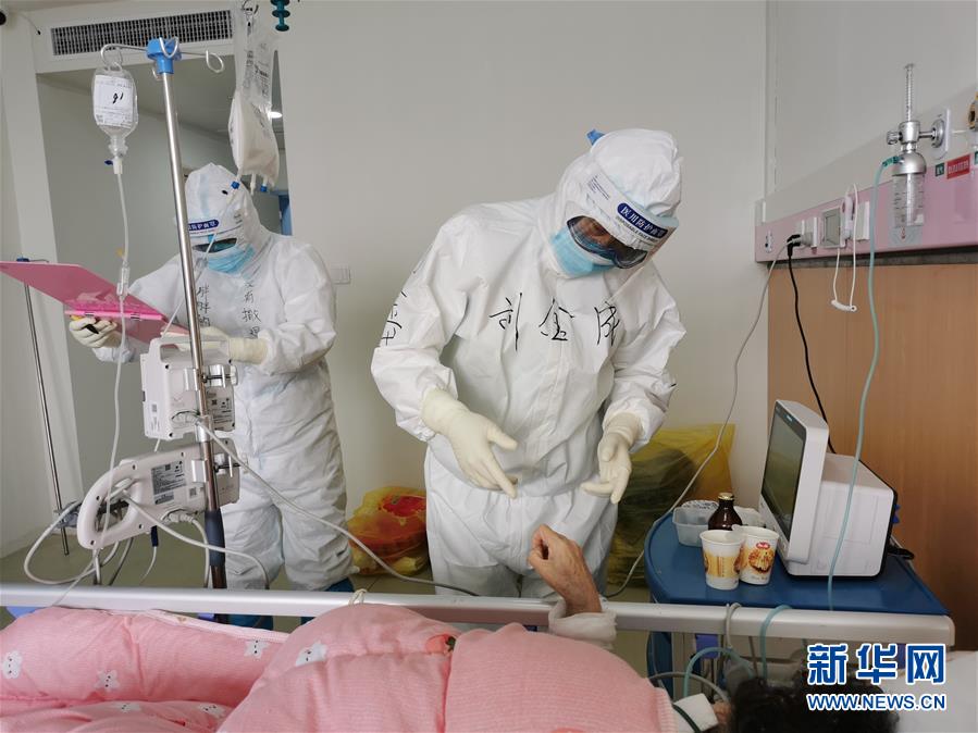 （在習(xí)近平強軍思想指引下&middot;我們在戰(zhàn)位報告&middot;圖文互動）（2）&ldquo;火神山&rdquo;答卷：現(xiàn)代衛(wèi)勤向戰(zhàn)而生