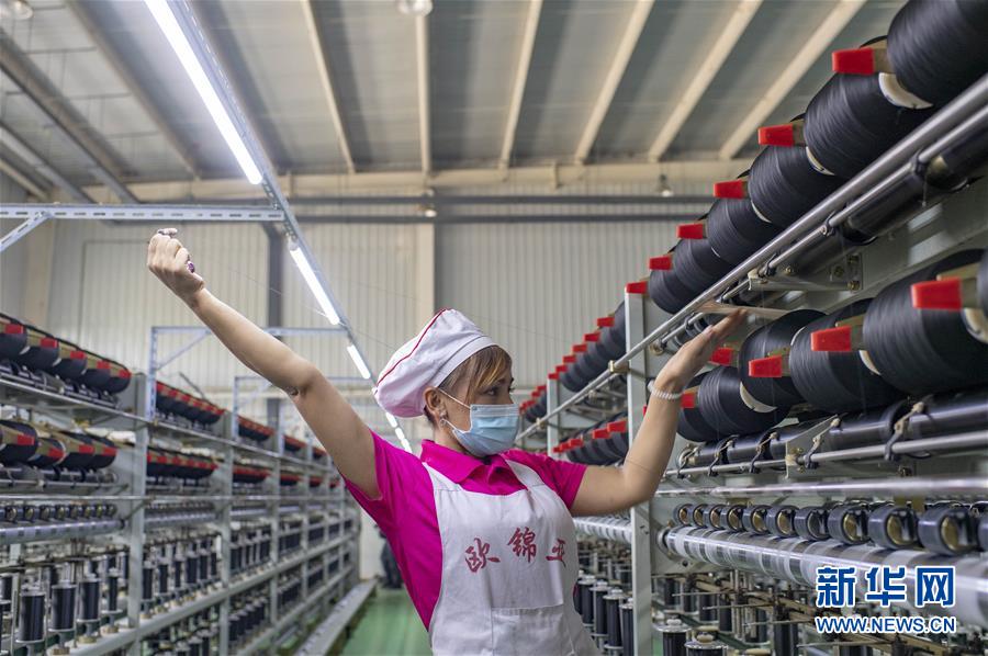 （新華全媒頭條&middot;圖文互動）（8）新天地 新兒女 新奇跡&mdash;&mdash;脫貧攻堅(jiān)繪就新疆新圖景