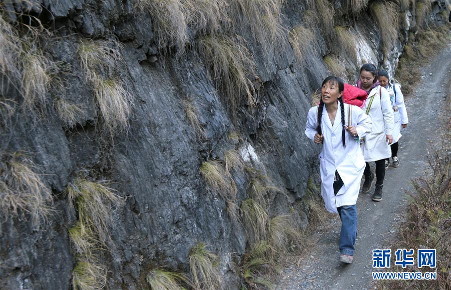 （新華全媒頭條&middot;圖文互動）（11）偉大旗幟引領(lǐng)歷史巨變&mdash;&mdash;習(xí)近平新時代中國特色社會主義思想指引&ldquo;十三五&rdquo;經(jīng)濟社會發(fā)展述評