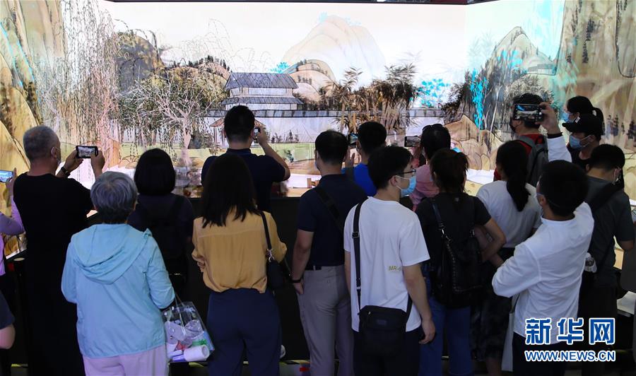 (新華全媒頭條·圖文互動(dòng))(11)我們都是讀者——促進(jìn)全民閱讀 構(gòu)建書(shū)香社會(huì)