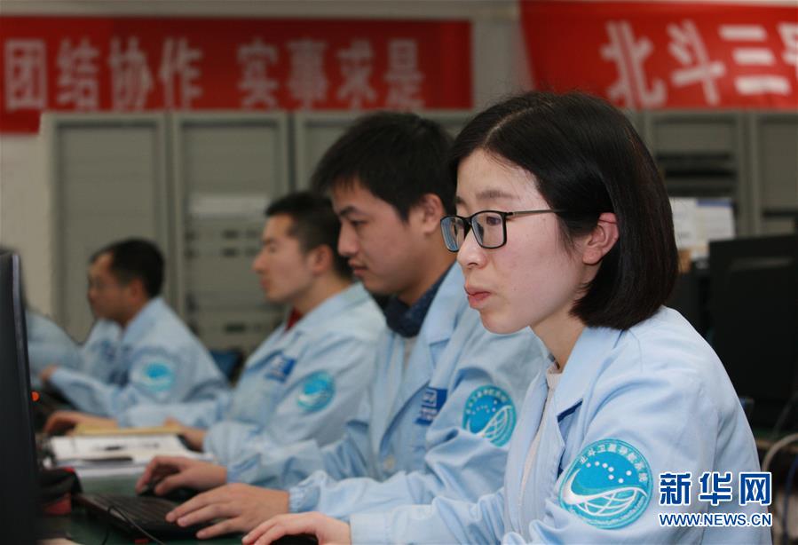 (在習(xí)近平強(qiáng)軍思想指引下·我們?cè)趹?zhàn)位報(bào)告·圖文互動(dòng))(1)向著未來(lái)戰(zhàn)場(chǎng)沖鋒——國(guó)防科技大學(xué)科研創(chuàng)新記事