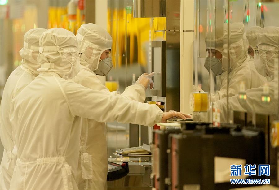 （新華全媒頭條&middot;迎接兩會(huì)特別報(bào)道&middot;圖文互動(dòng)）（8）不同尋常的兩會(huì) 萬眾一心的力量&mdash;&mdash;寫在2020年全國兩會(huì)召開之際