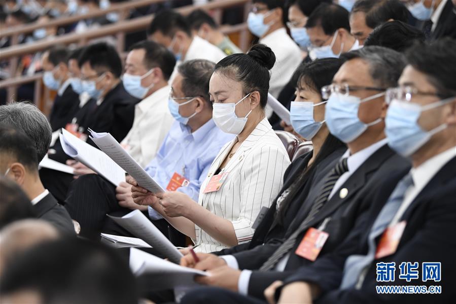 （兩會(huì)&middot;人大開幕&middot;XHDW）（32）十三屆全國人大三次會(huì)議在京開幕