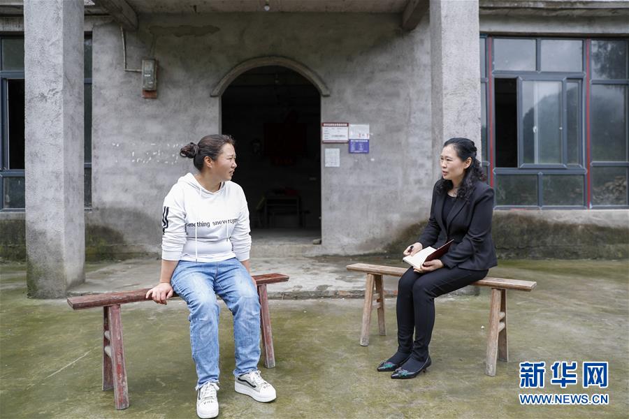 （兩會人物&middot;圖文互動）（4）帶娃、賺錢兩不誤&mdash;&mdash;一位農(nóng)民工代表眼中的脫貧新工作