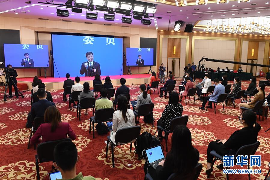 （兩會(huì)&middot;XHDW）（11）接受采訪