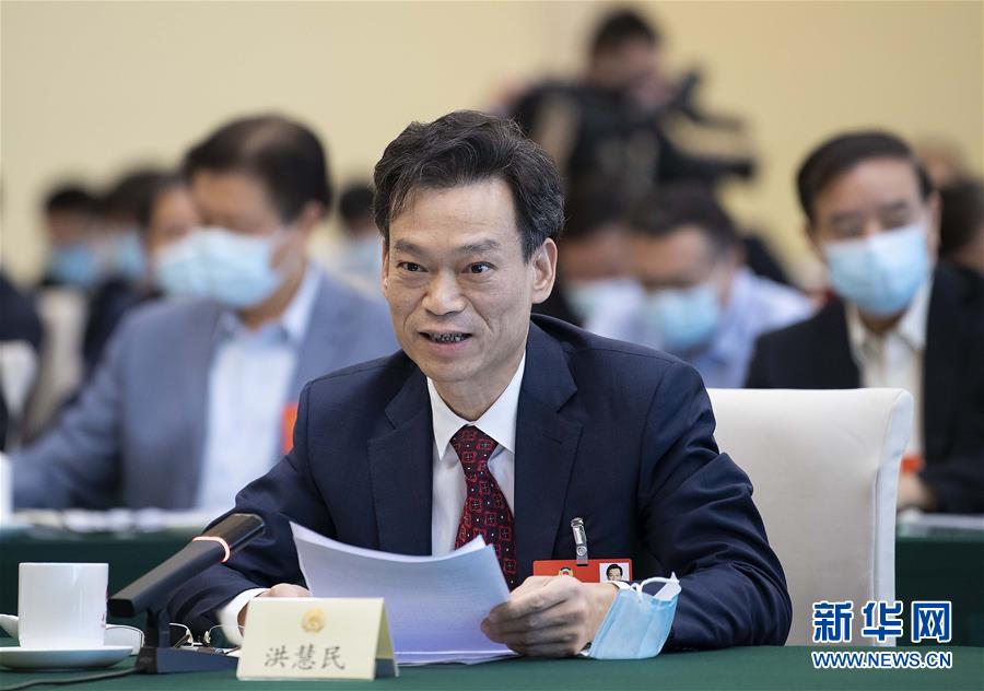 （兩會&middot;熱點(diǎn)畫報(bào)）（2）代表委員建言統(tǒng)籌做好經(jīng)濟(jì)社會發(fā)展工作