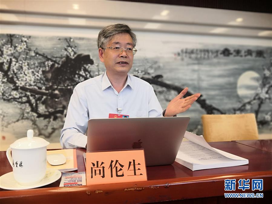 （兩會(huì)&middot;熱點(diǎn)畫(huà)報(bào)）（6）代表委員聚焦民法典草案