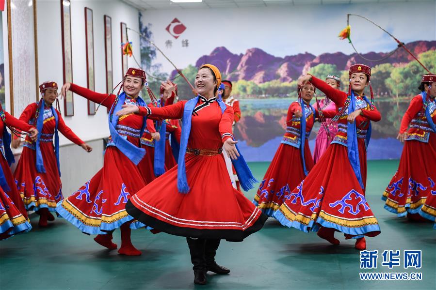 （新華全媒頭條&middot;圖文互動(dòng)）（1）心系北疆　情滿(mǎn)草原&mdash;&mdash;習(xí)近平總書(shū)記考察內(nèi)蒙古回訪記