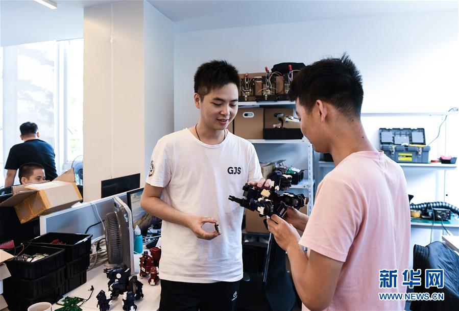 (在習近平新時代中國特色社會主義思想指引下——新時代新作為新篇章·總書記關切開放事·圖文互動)(1)以開放作楫 揚創(chuàng)新之帆——深圳“先行示范”再啟航