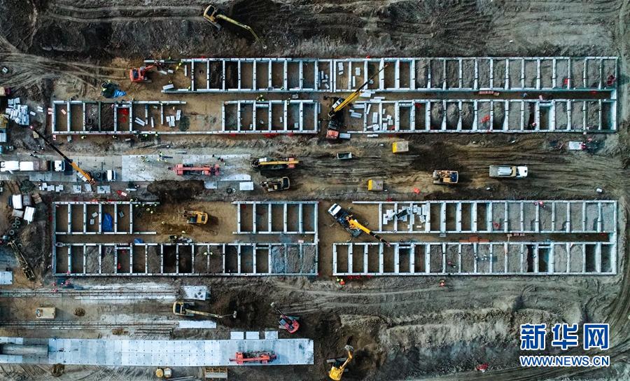 （新華全媒頭條&middot;圖文互動）（15）書寫共建人類命運(yùn)共同體的戰(zhàn)&ldquo;疫&rdquo;篇章&mdash;&mdash;記習(xí)近平主席推動新冠肺炎疫情防控國際合作　　