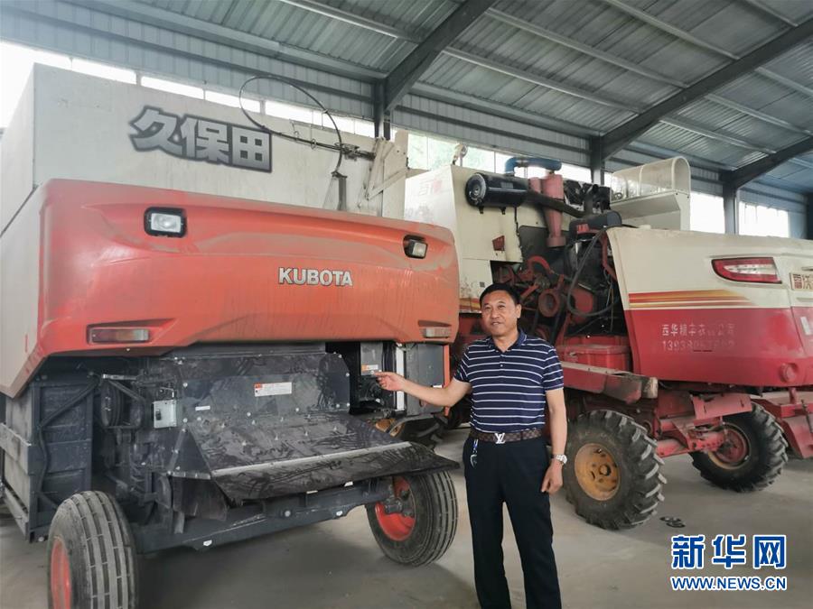 （在習(xí)近平新時(shí)代中國特色社會主義思想指引下&mdash;&mdash;新時(shí)代新作為新篇章&middot;習(xí)近平總書記關(guān)切事&middot;圖文互動）（2）新農(nóng)事、新希望&mdash;&mdash;夏收前田間新動態(tài)掃描