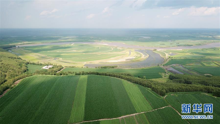 （在習(xí)近平新時代中國特色社會主義思想指引下&mdash;&mdash;新時代新作為新篇章&middot;習(xí)近平總書記關(guān)切事&middot;圖文互動）（2）食為政首&mdash;&mdash;穩(wěn)住農(nóng)業(yè)基本盤增添發(fā)展底氣
