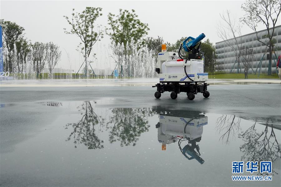 （在習(xí)近平新時代中國特色社會主義思想指引下&mdash;&mdash;新時代新作為新篇章&middot;習(xí)近平總書記關(guān)切事&middot;圖文互動）（7）為經(jīng)濟(jì)育動能 讓生活更多彩&mdash;&mdash;從2020智博會看智能產(chǎn)業(yè)發(fā)展新動向