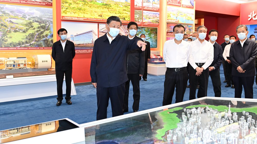 習近平等黨和國家領(lǐng)導(dǎo)人參觀&ldquo;奮進新時代&rdquo;主題成就展