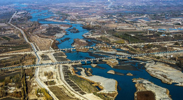 站在新的歷史起點(diǎn)上&mdash;&mdash;以習(xí)近平同志為總書(shū)記的黨中央關(guān)心新疆發(fā)展紀(jì)實(shí)