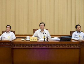 十二屆全國(guó)人大常委會(huì)第二十一次會(huì)議在京舉行