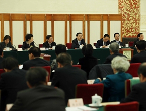 十二屆全國人大常委會(huì)第二十五次會(huì)議舉行聯(lián)組會(huì)議