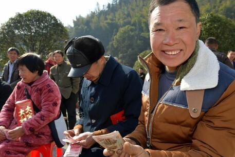 &ldquo;脫貧后，我們分紅了！&rdquo;