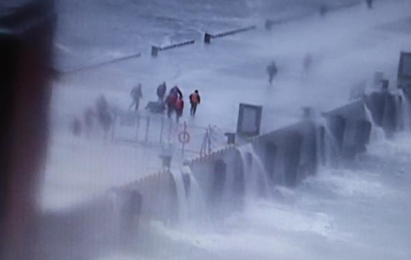 追記為保護(hù)國家某重點(diǎn)試驗(yàn)平臺壯烈犧牲的3位勇士黃群、宋月才、姜開斌