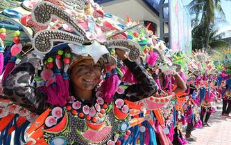 菲律賓長(zhǎng)灘島重新開(kāi)放迎客