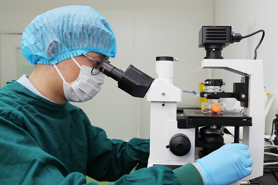 那些辛苦都值得&mdash;&mdash;回訪實(shí)驗(yàn)室90后夫妻檢測(cè)員