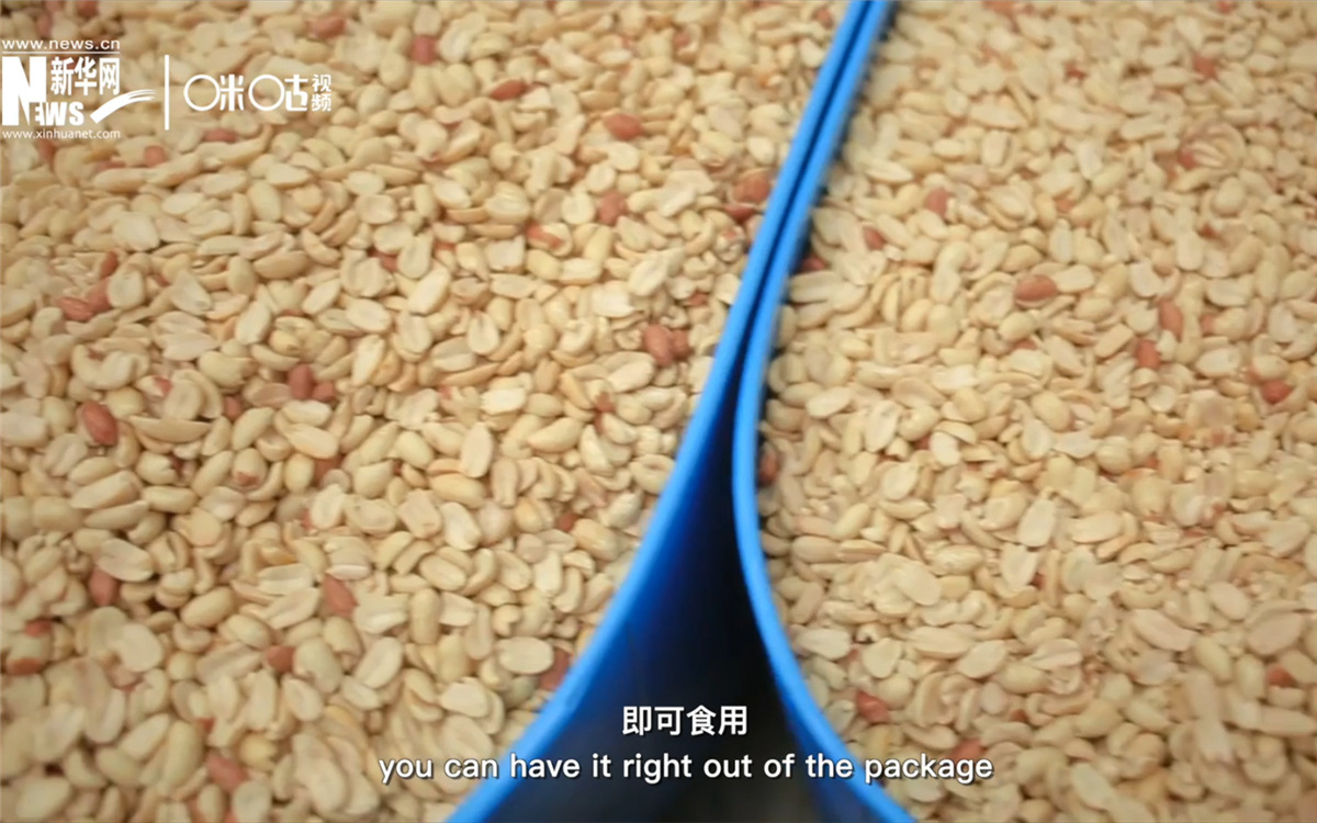 RUTF營養(yǎng)包以花生醬為基底，加入了牛奶、糖、復(fù)合維生素和微量礦物質(zhì)